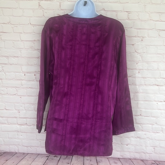 90’s GOLD LABEL Victoria’s Secret SATIN PURPLE PJ top size small - Picture 8 of 9